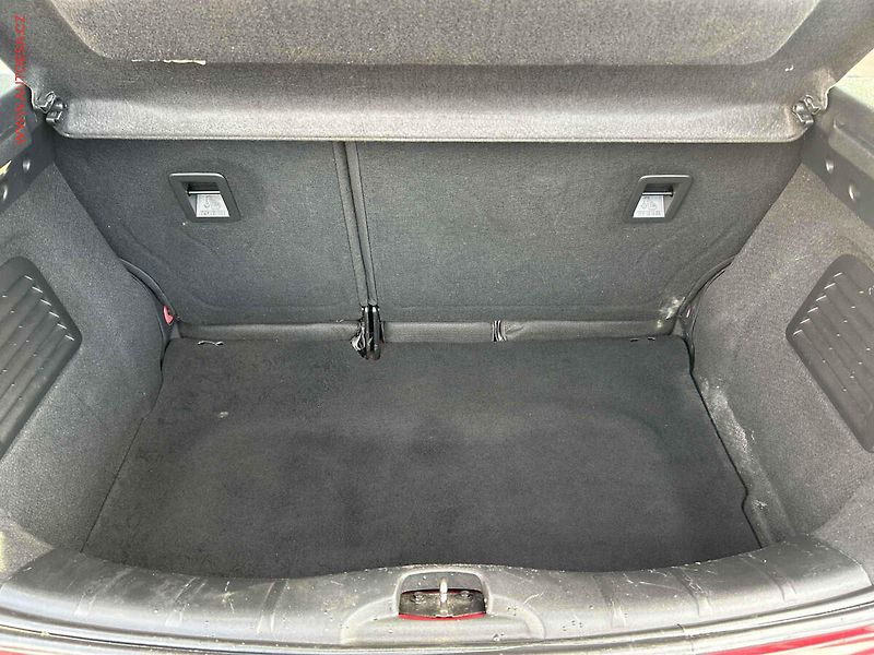 Citroën C3 (2011) 1.4i, ČR - fotka 7 z 14