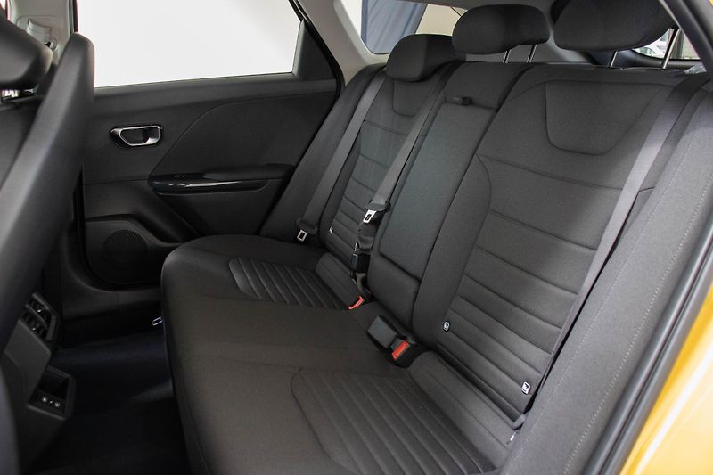 Kia K4 Sportswagon 1,6 T-GDi GPF 7DCT EXCLUSIVE - fotka 9 z 16