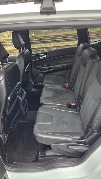Ford S-MAX (2018) ST - Line 177 Kw - fotka 11 z 21