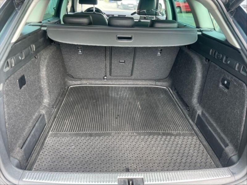 Škoda Superb 2,0 TDI 147 Scout 4x4 Aut - fotka 6 z 11