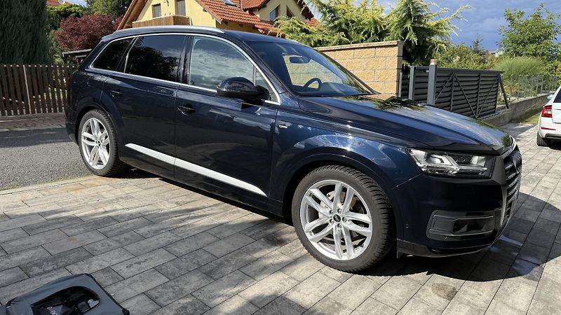 Audi Q7 (2016) HUD, Noční vidění, S-line - fotka 10 z 24