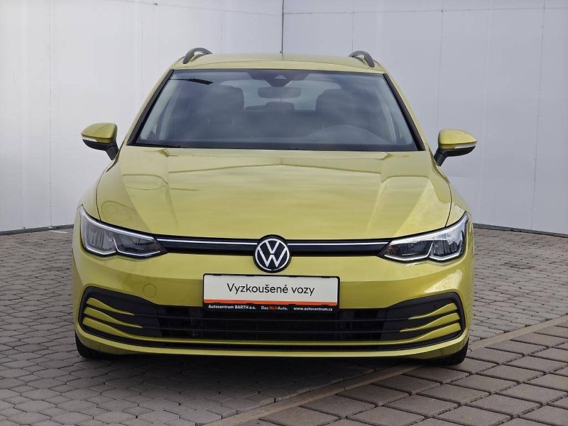 Volkswagen Golf Life 6G 1,5TSi - fotka 4 z 23
