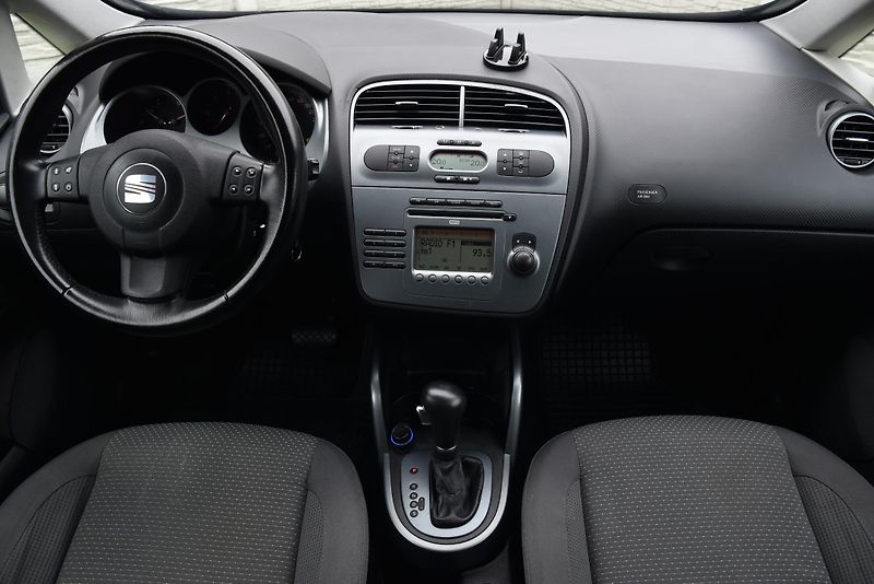 Seat Altea XL 2.0 TDi DSG6,XENON,KLIMA,AL - fotka 34 z 45
