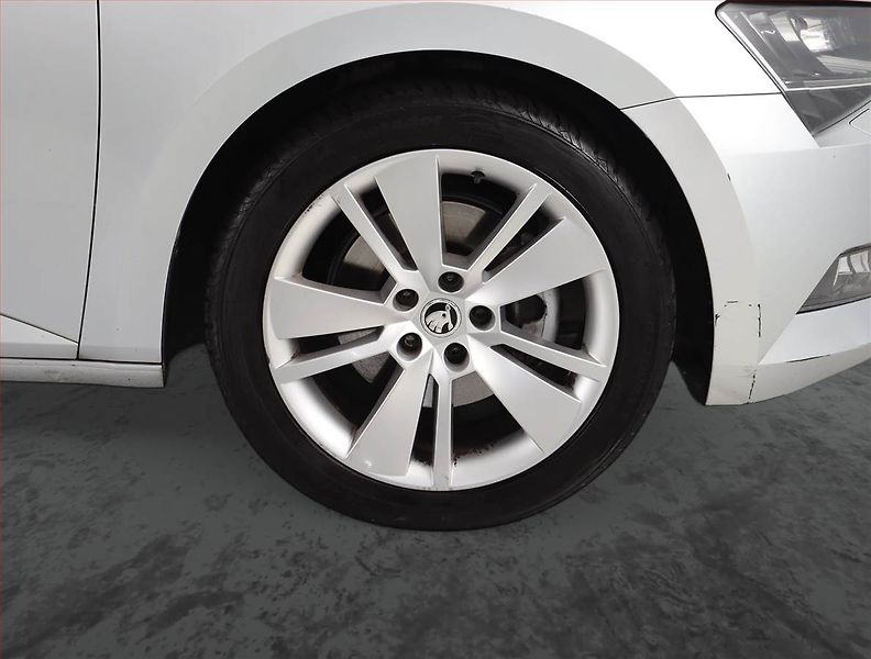 Škoda Superb (2015) Style 2.0 TDI, Serv.kniha - fotka 13 z 23