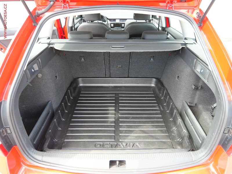 Škoda Octavia (2016) 1.4TSi, ČR, Style, TZ - fotka 7 z 19
