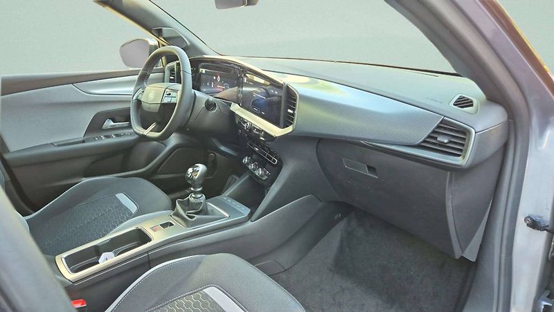 Opel Mokka (2026) Edition 1.2 TURBO (100 kW/ 136 - fotka 14 z 39