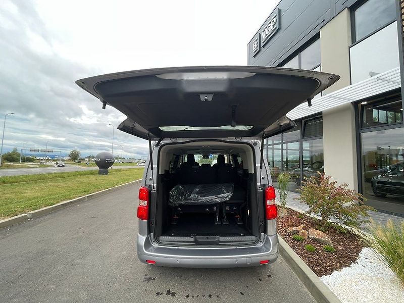 Toyota ProAce Verso 2.0D A/T Business 8 Comfort - fotka 9 z 28
