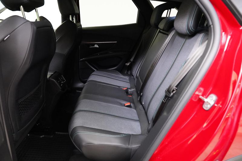 Peugeot 3008 - fotka 23 z 24