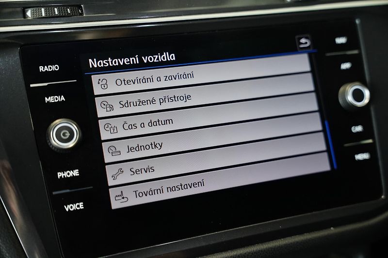 Volkswagen Tiguan Allspace - fotka 22 z 30