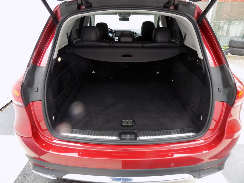 Mercedes-Benz GLE (2019) 300d/4-Matic/Full-Led/ - fotka 8 z 48