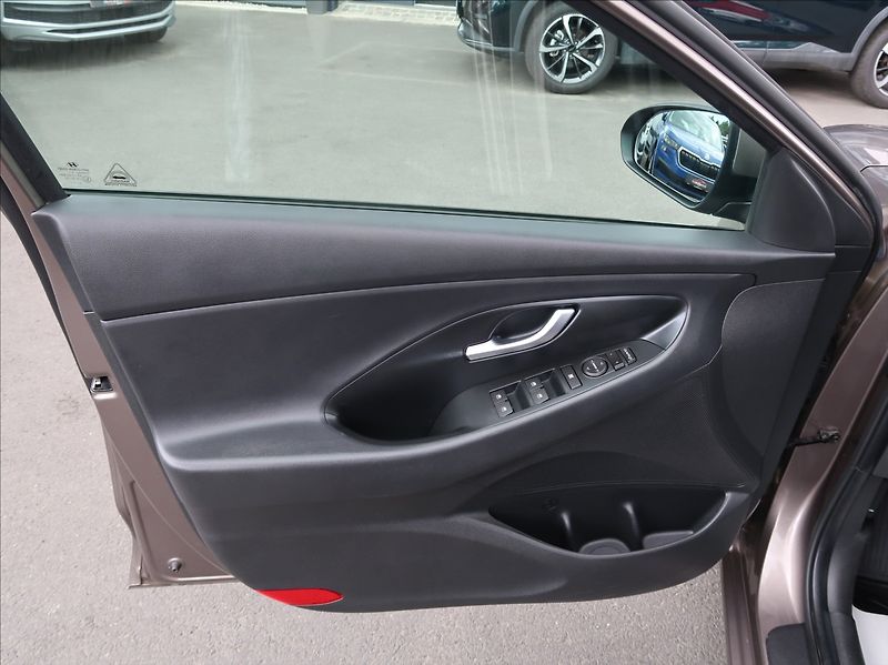 Hyundai i30 1,0 T-GDi,88kW,Comfort,NovéČR - fotka 20 z 28