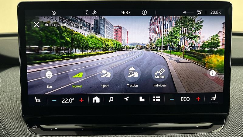 Škoda Enyaq 82 kWh AUT 80x Clever - fotka 30 z 32