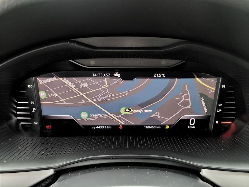 Škoda Kamiq 1,0 TSI,TFT,NAVI,VÝHŘEV,KLIMA - fotka 23 z 50