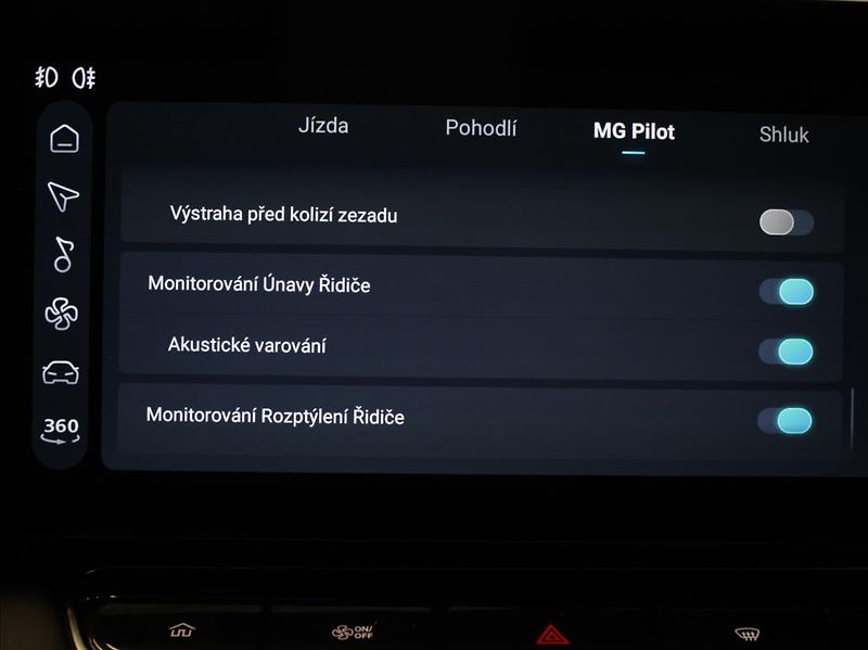 MG HS 1,5 TGI AT Exclusive 32tkm.ČR - fotka 19 z 27