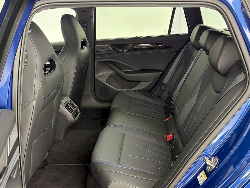 Volkswagen Passat (2026) R-Line 2.0 TSI 195kW 4Motion D - fotka 8 z 43