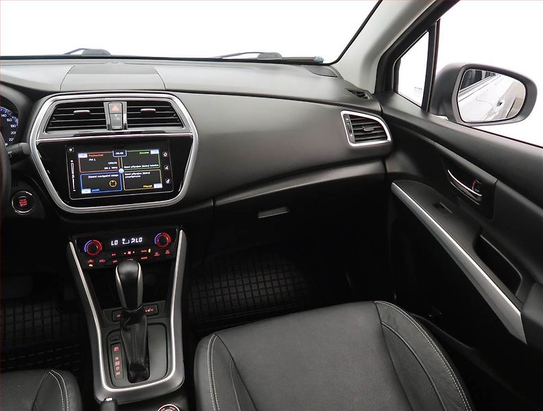 Suzuki SX4 S-Cross (2019) Elegance 1.4 BoosterJet, 4X4 - fotka 8 z 23