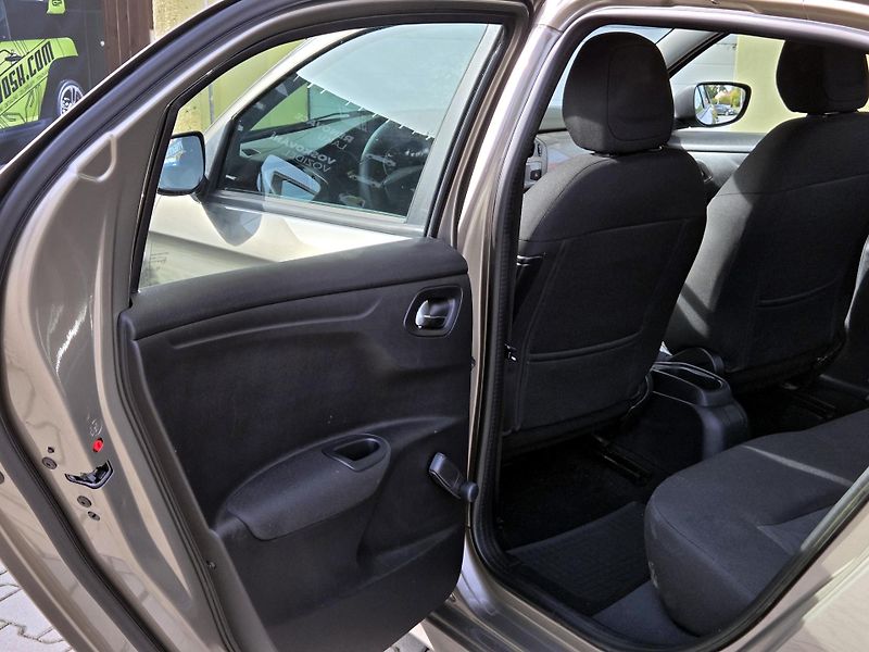Citroën C-Elysée původ ČR, 1.maj SERV.KNIHA     - fotka 16 z 37