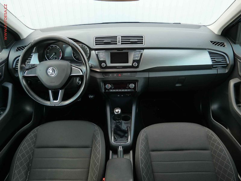 Škoda Fabia (2017) 1.2TSi, 1.maj,ČR, AC, TZ - fotka 8 z 20
