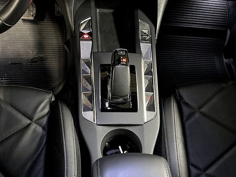 DS Automobiles DS3 Crossback (2023) 54 kWh Exclusive | Záruka - fotka 16 z 19
