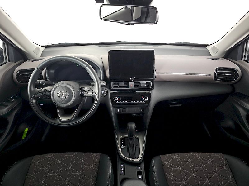 Toyota Yaris Cross (2025) 1.5HEV 130k EXECUTIVE - fotka 8 z 29