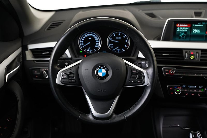 BMW X1 - fotka 17 z 26