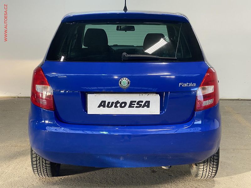 Škoda Fabia (2011) 1.6 TDi, AC - fotka 5 z 13
