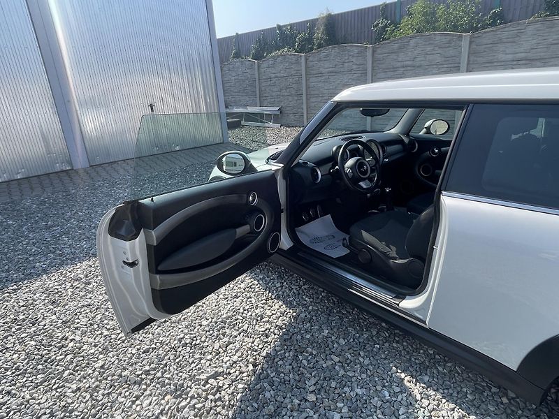 Mini Clubman 1.4i 95PS CLUBMAN 154TKM TOP!! - fotka 157 z 176