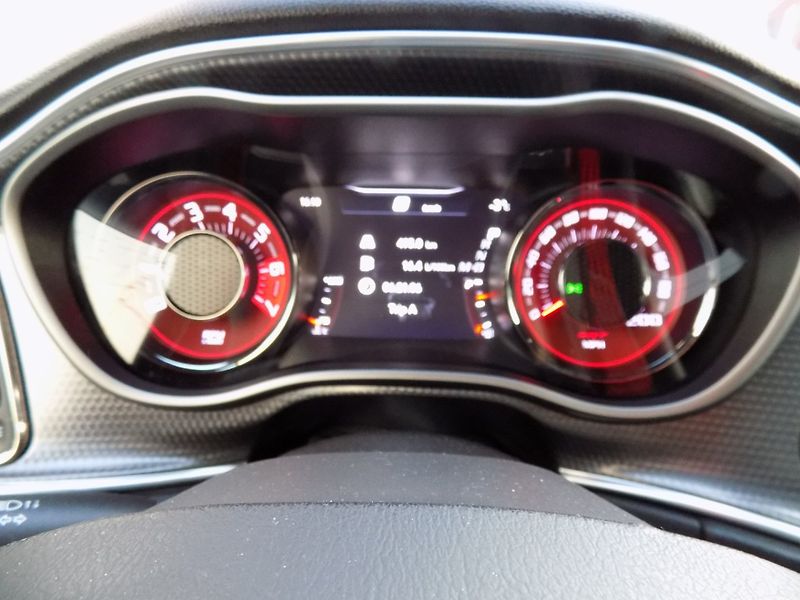 Dodge Challenger (2018) 6.2/V8/HELLCAT/SRT/Větr.sed/ČR - fotka 25 z 39