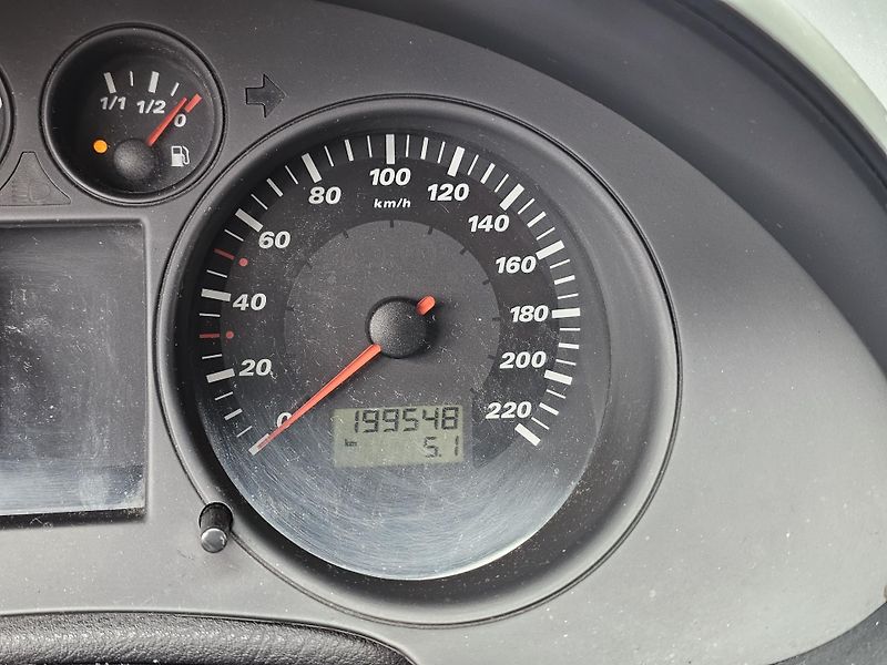 Seat Cordoba (2005) 1.2 HTP KLIMA - fotka 11 z 16