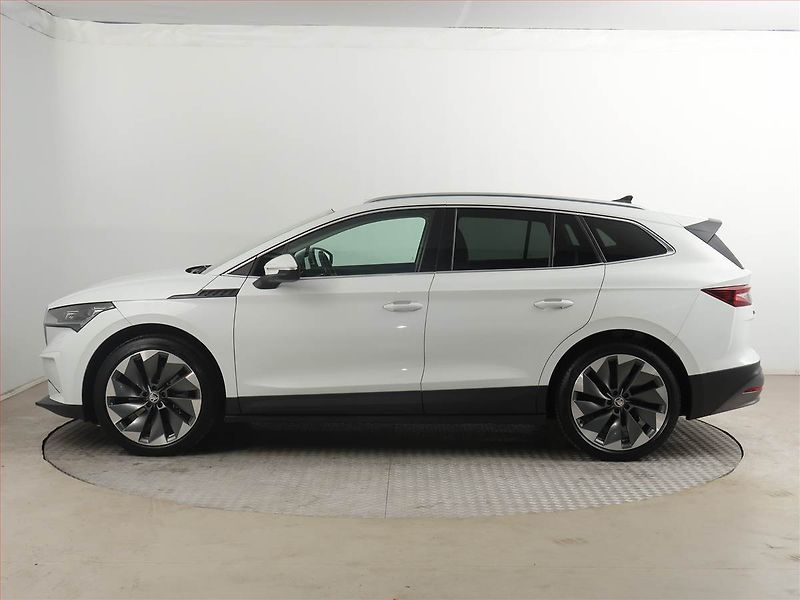 Škoda Enyaq (2021) Lounge iV 80 (82 kWh), SoH 90% - fotka 3 z 22