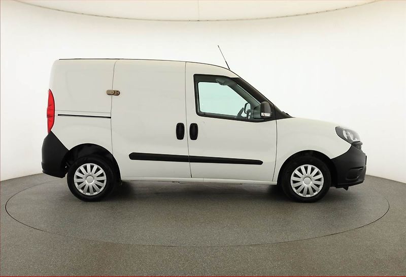 Fiat Dobló (2022) 1.6 MultiJet, DPH - fotka 6 z 12
