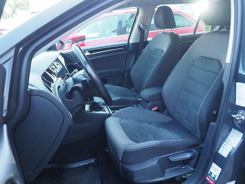 Volkswagen Golf Variant (2017) 1.4 TGI 81 kW, CNG - fotka 10 z 36