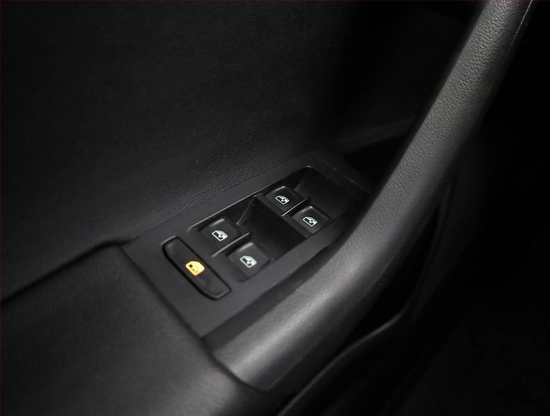 Škoda Octavia (2019) Style Plus 1.5 TSI, Navi - fotka 18 z 21
