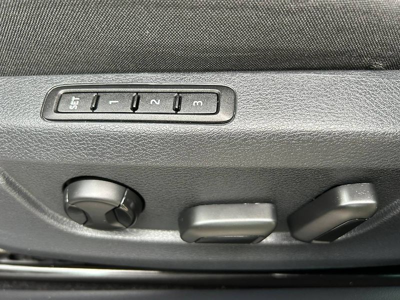 Škoda Superb (2023) 2.0 TDI 110kW Tažné Panorama - fotka 10 z 35