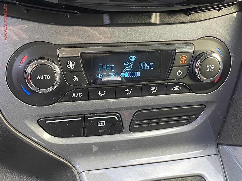 Ford Focus (2013) 2.0TDCi, AT, AC, tempo - fotka 15 z 18