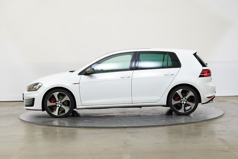 Volkswagen Golf - fotka 3 z 24
