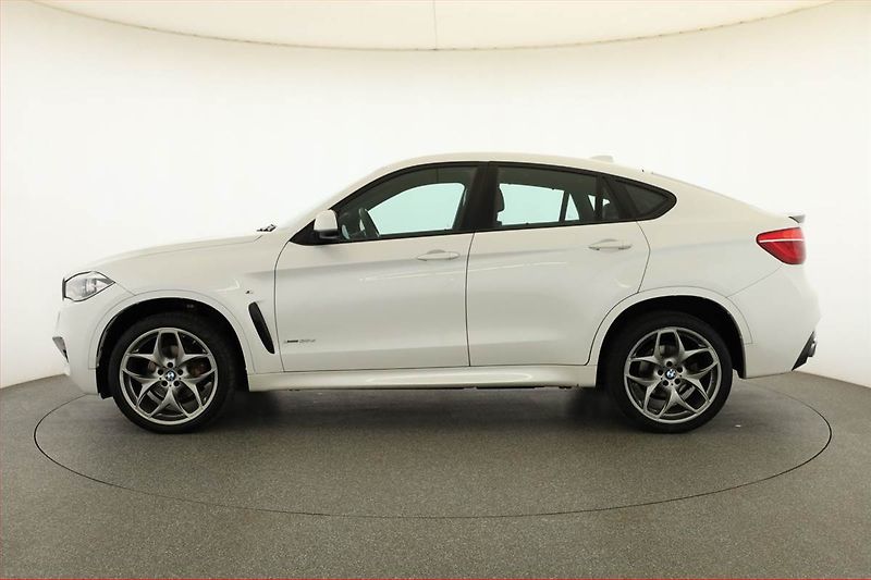 BMW X6 (2017) M Paket xDrive30d - fotka 3 z 18