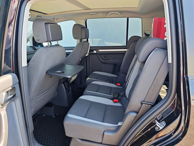 Volkswagen Touran (2013) 2.0 TDi Life 7 Míst Panorama - fotka 15 z 43