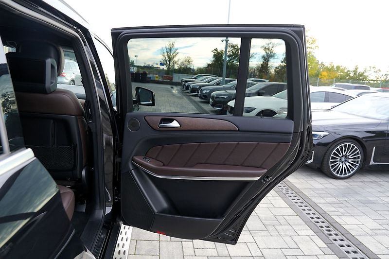 Mercedes-Benz GL 500 V8 AMG/4Matic/NOVÝ MOTOR - fotka 22 z 44