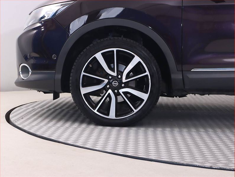 Nissan Qashqai (2014) 1.6 dCi, Serv.kniha, Kůže - fotka 15 z 22