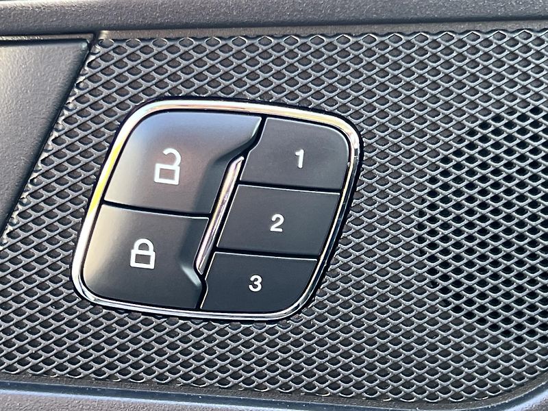 Ford S-MAX 2.0 TDCi 132kw Panorama tažné  - fotka 22 z 24