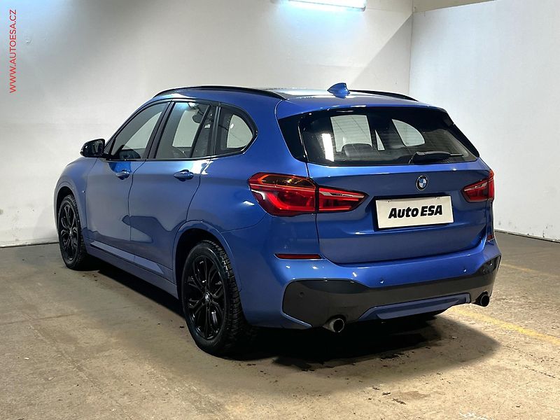 BMW X1 (2016) 2.0 xDrive, M Sport, AT, LED - fotka 6 z 20