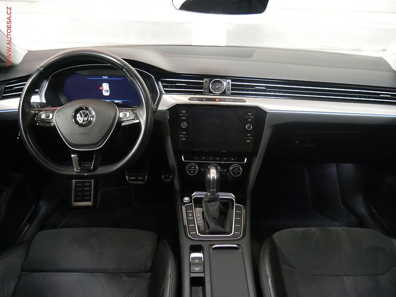 Volkswagen Arteon (2019) 2.0 TDi, 1.maj,ČR, Elegance - fotka 8 z 19