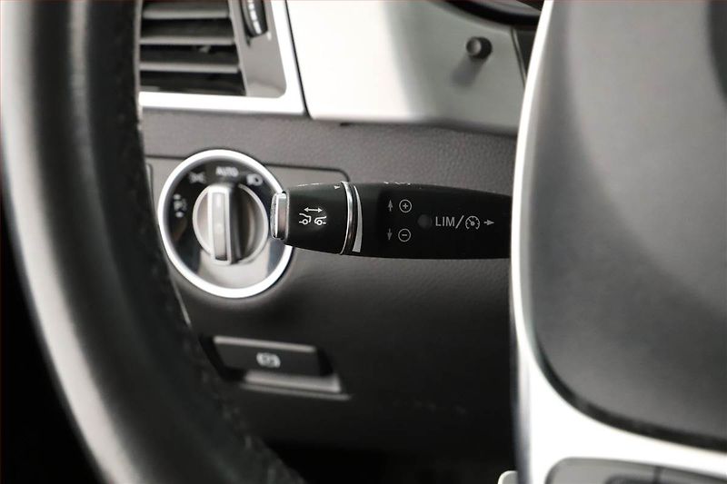 Mercedes-Benz GLE (2015) AMG line 400 - fotka 14 z 20