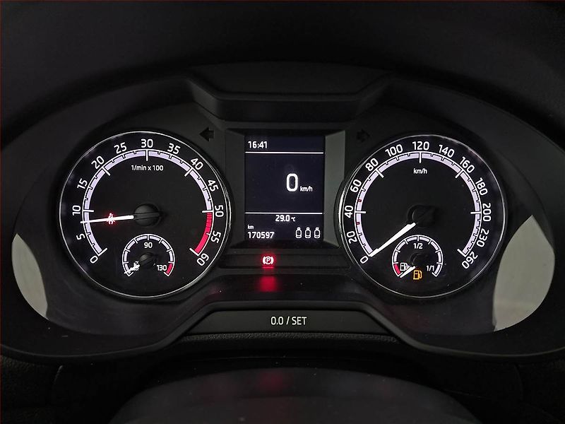 Škoda Octavia (2018) Ambition 1.6 TDI, Tempomat - fotka 11 z 15
