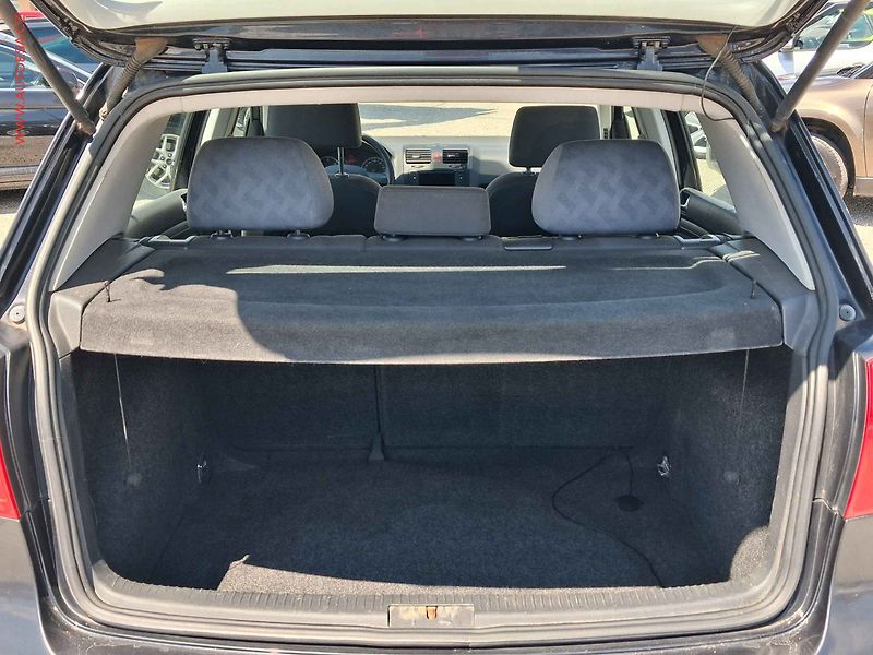 Volkswagen Golf (2005) 1.9 TDi, AT - fotka 7 z 16