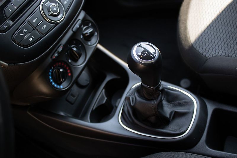 Opel Corsa Pravidelně servisované, velice - fotka 20 z 30