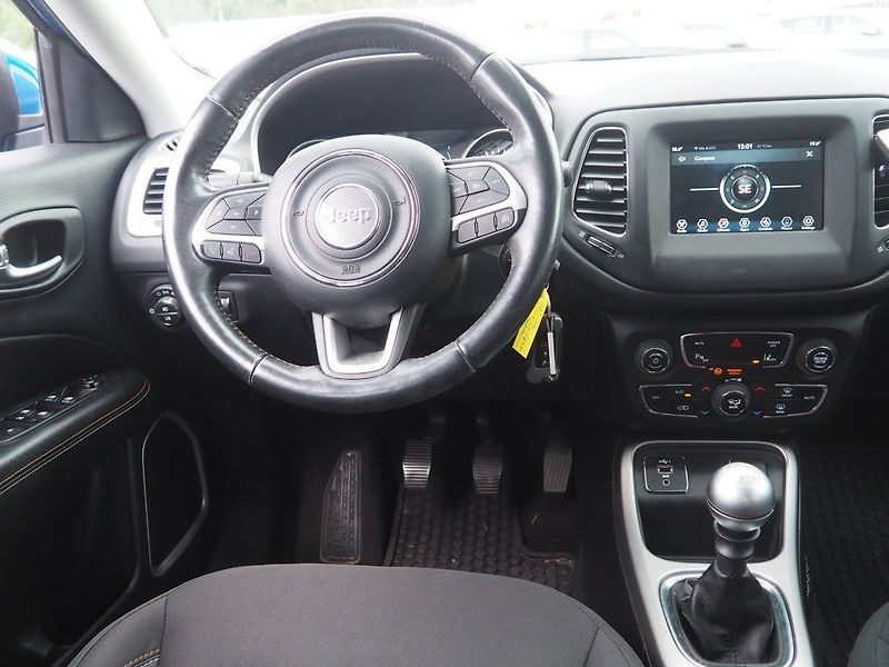 Jeep Compass (2019) 1.4 Limited, ČR - fotka 17 z 40