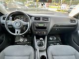 Volkswagen Jetta (2011) 1.2TSi 77kW *ALU*PDC*Klima* - náhled 11