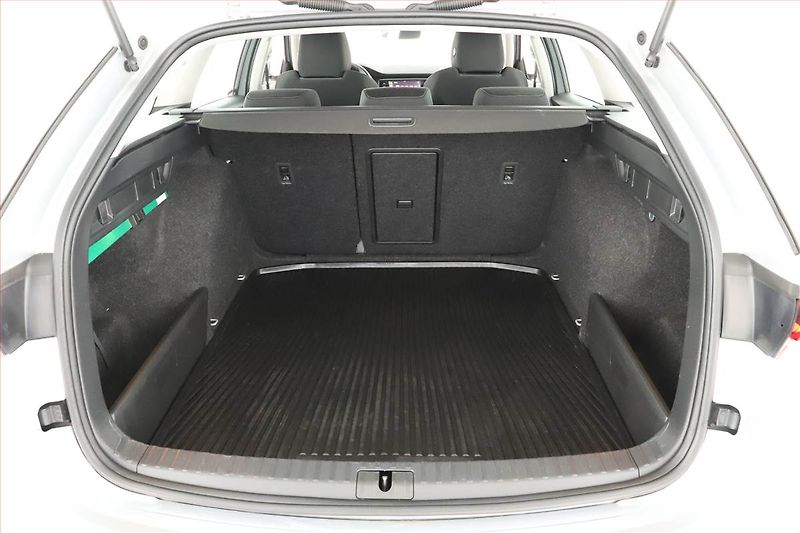 Škoda Octavia (2023) Ambition 2.0 TDI, ČR,1.maj - fotka 15 z 16